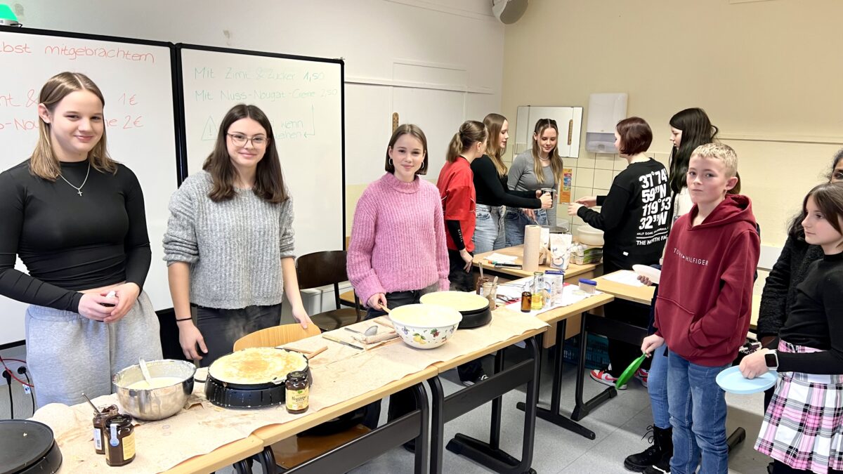 Crêpes für das Ratse am Deutsch Französischen Tag Ratsgymnasium Peine